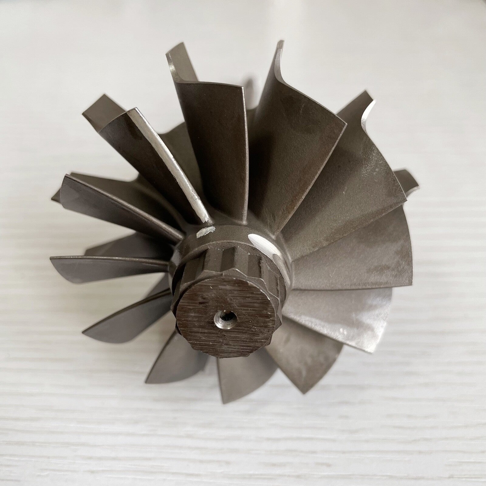 HX40 67X76mm 12-blade turbocharger wheel/turbo shaft and wheel journal bearings