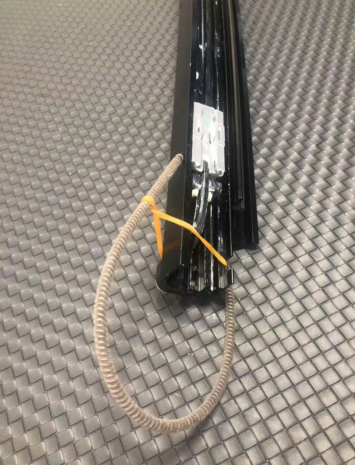 Left Sliding Roof Mechanism for Mercedes-Benz CLA C117