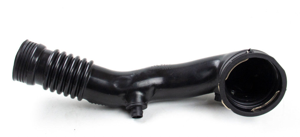 New Rear Intercooler Pipe for BMW 640i 640iX X5 X6 13718626487