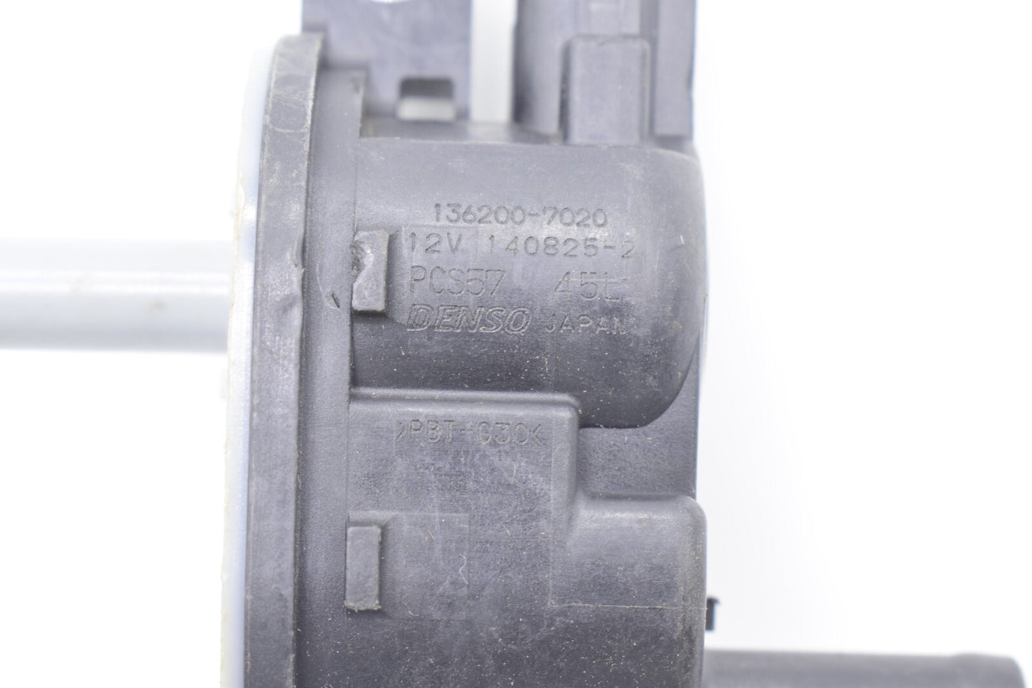 EVAP vapor tank purge valve solenoid valve suitable for 2006-2015 for Honda for Civic 136200-7020