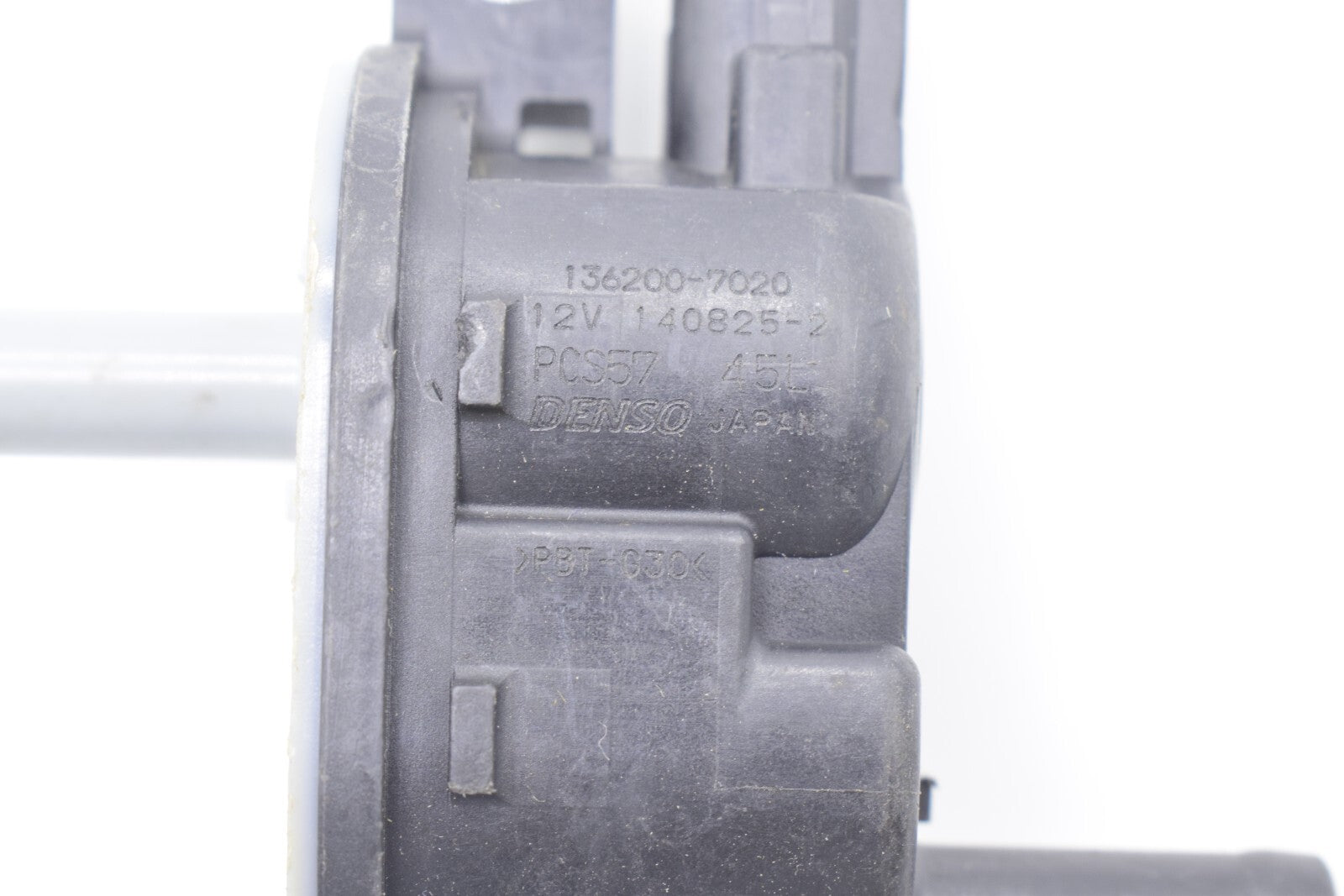 EVAP vapor tank purge valve solenoid valve suitable for 2006-2015 for Honda for Civic 136200-7020