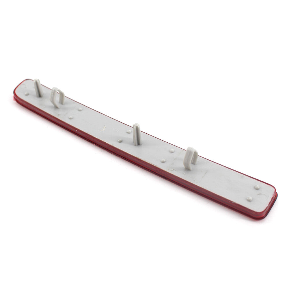 1x Car Rear Bumper Reflector Red Lens Warning Strip for Land Rover Discovery 3 4