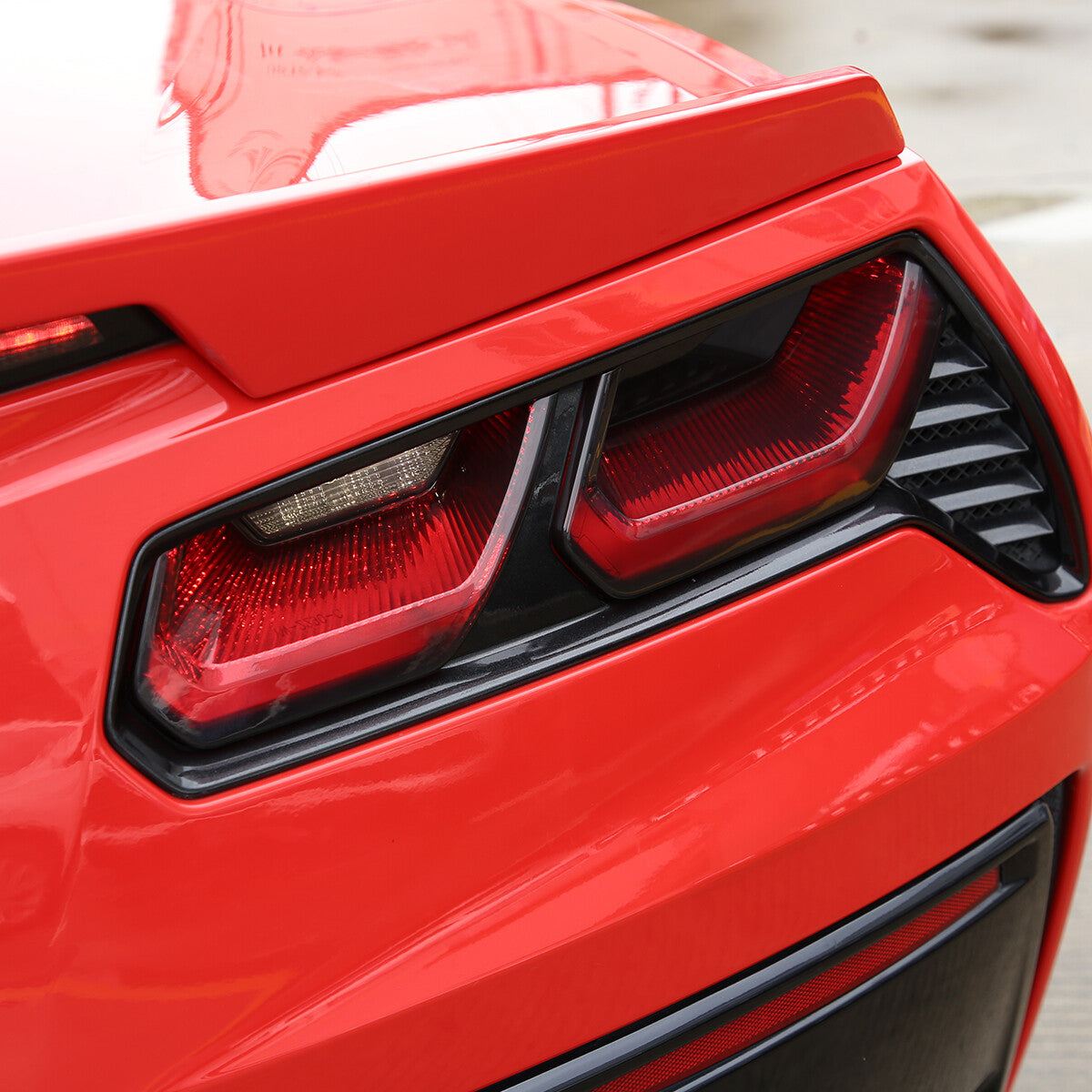 Suitable for 2014-2019 C7 for Corvette rear taillight visor kit, molded smoked acrylic, USA.