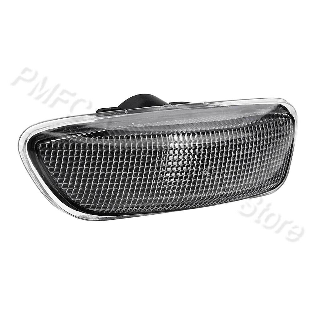 A pair of turn signal marker lights without bulbs suitable for Volvo S60, V70, S80 (2001-2009).