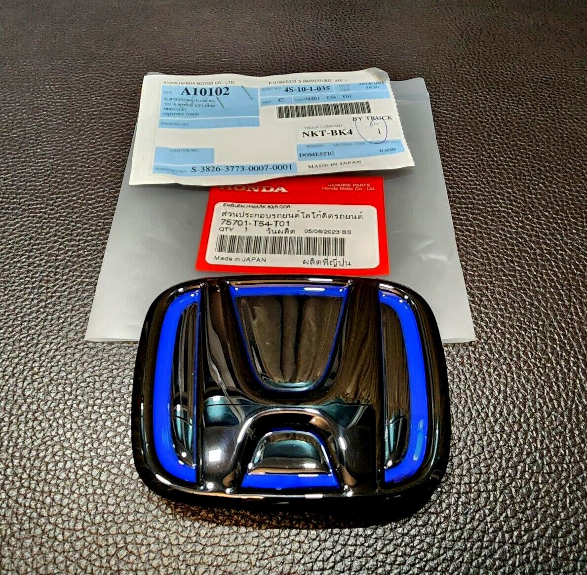 1. Black gloss logo embroidered badge for Honda for Civic FE e:HEV (21-23-)