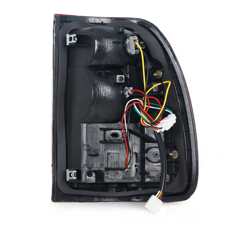 Rear exterior taillights, rear light brake, left side applicable to for Toyota for Land Cruiser 1998-2007