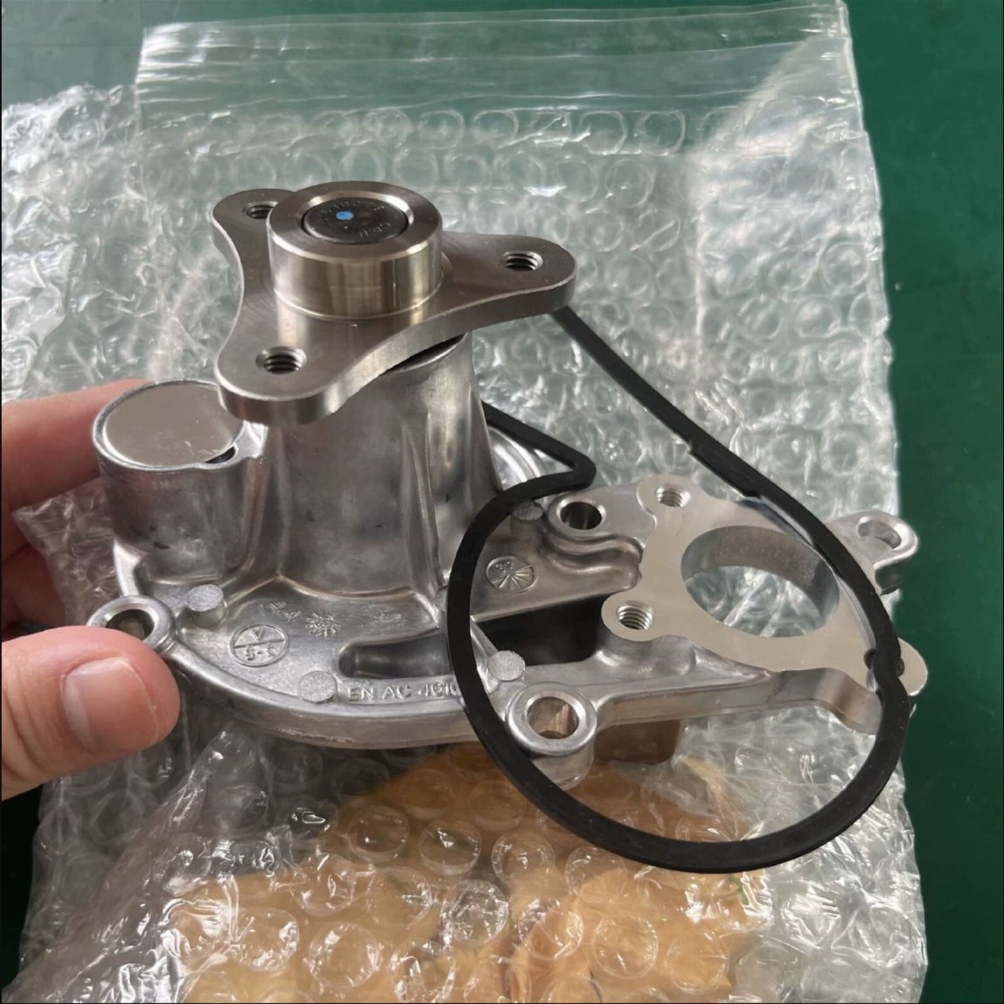 for BMW G20 F21 330i 530i 530i xDrive X3 X4 Z4 coolant water pump 11518482250