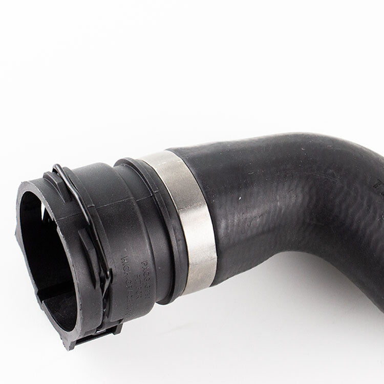 LR000931 Water Tank Coolant Hose Upper Radiator Hose for Land Rover LR2 2006-14