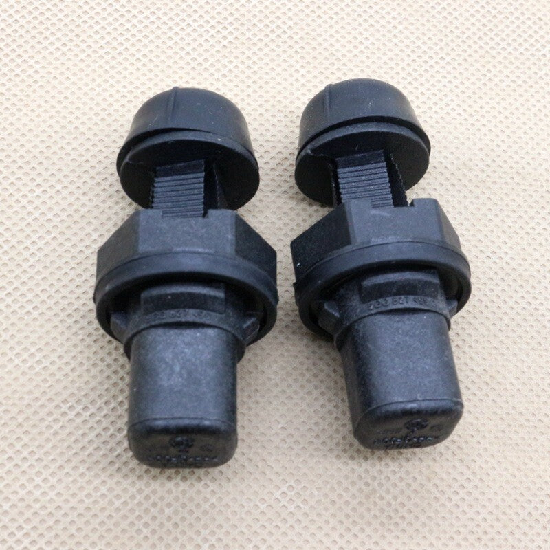 2-piece set of trunk lid anti-collision rubber bumpers suitable for Volkswagen for Golf , Polo, Touareg, and for Skoda seats.
