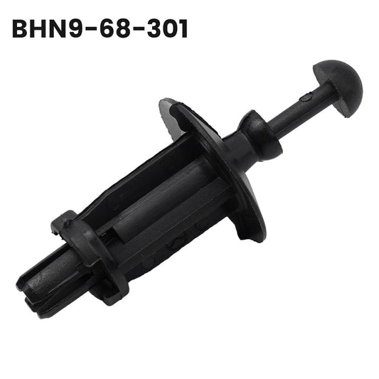 Plastic tailgate latch with higher-grade electrical components for Mazda CX-3