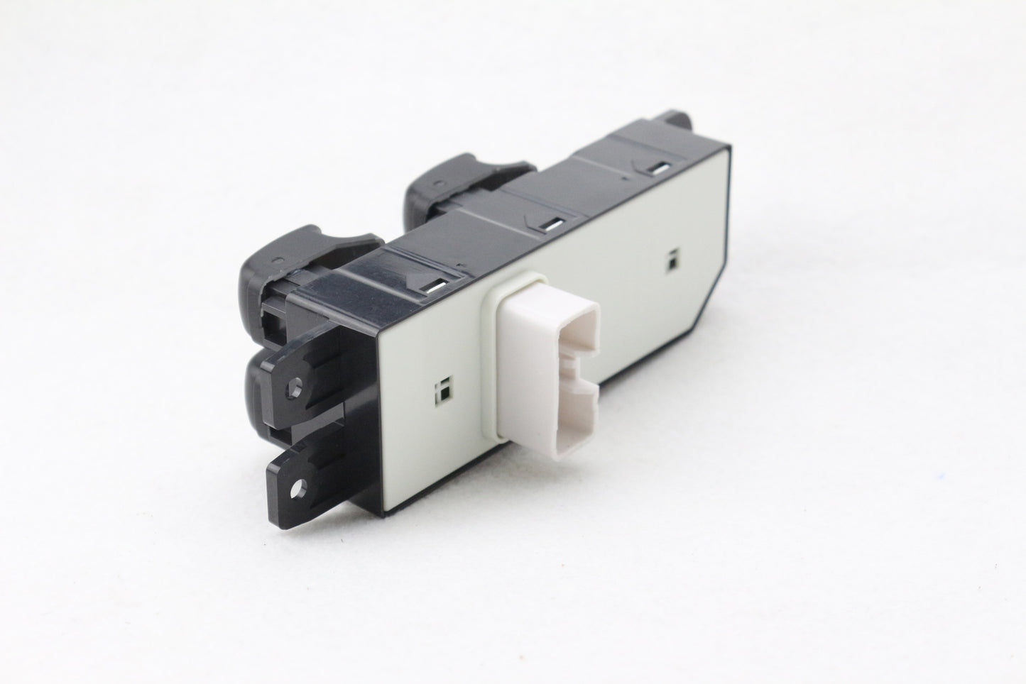 1Pc Front Left Master Power Window Switch 93570-26100 for Hyundai Santa Fe 01-06
