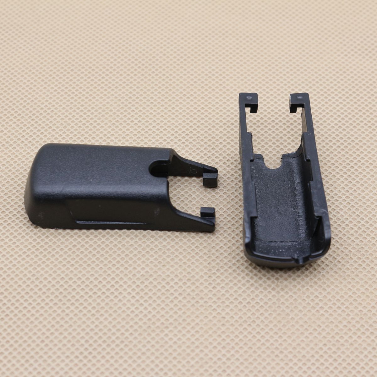 2-Piece Windshield Wiper Arm Clamp Holder W000050335 for Mercedes-Benz