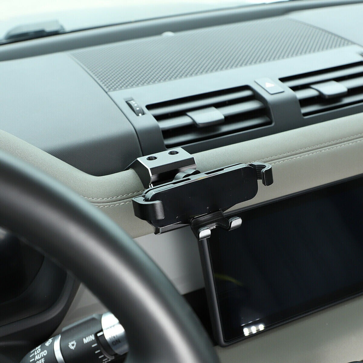 Alloy Mobile Phone Holder Bracket Stand for Land Rover for Defender 90 110 2020-2022